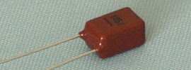 金属化聚酯膜叠片式电容器(浸渍型)(P=5.0/7.5)